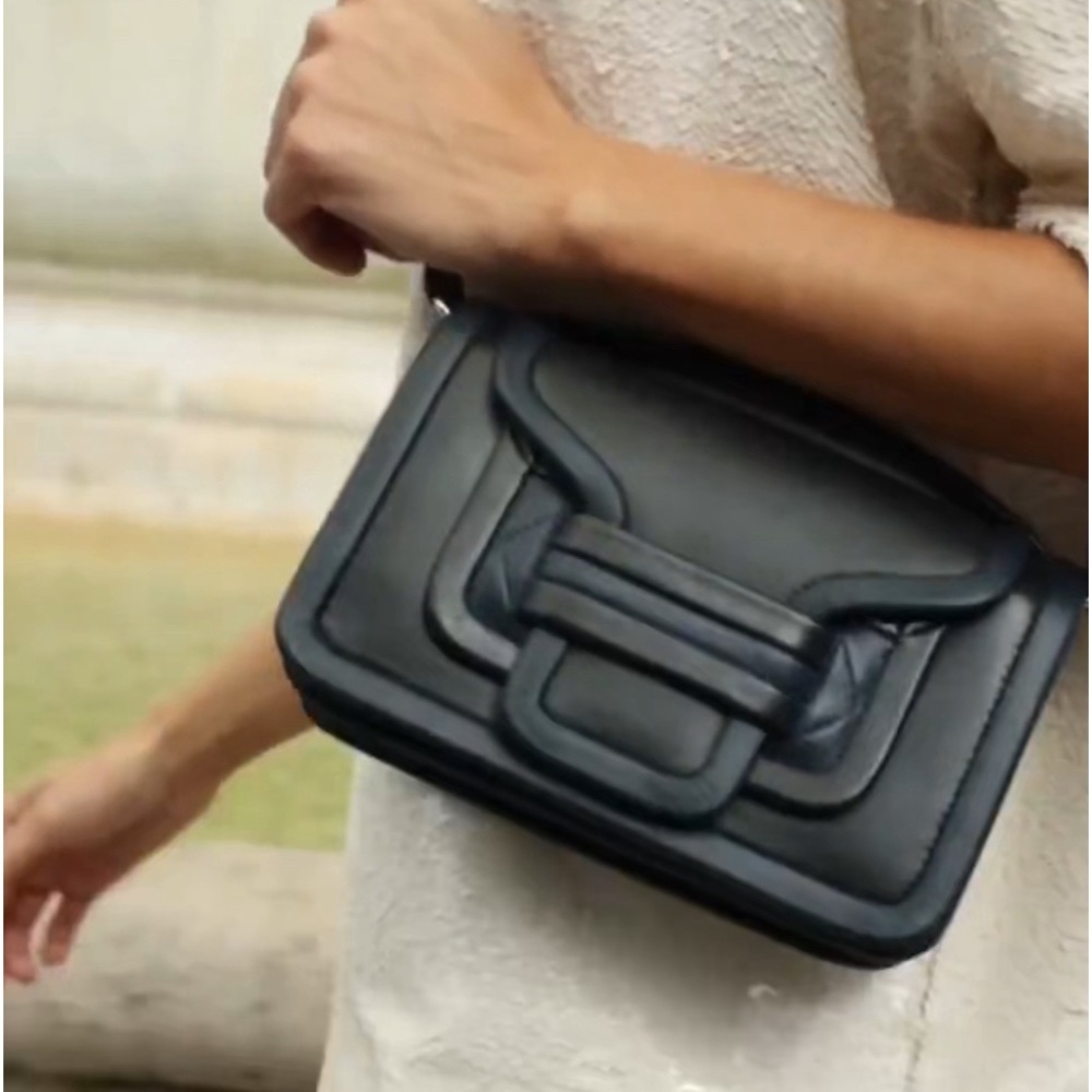 🏝️SOLD😊Pierre Hardy "Alpha" crossbody bag in black lamb leather